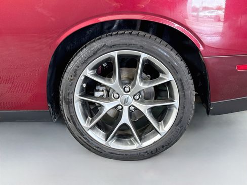 Used 2022 Dodge Challenger GT RWD image 35