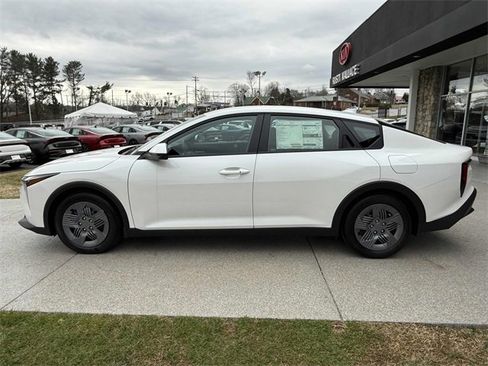 New 2026 Kia K4 LX image 19