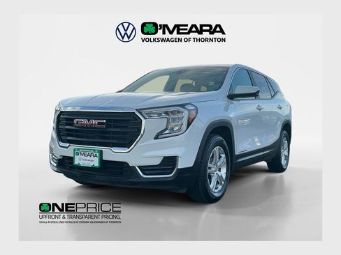 Used 2024 GMC Terrain SLE image 1