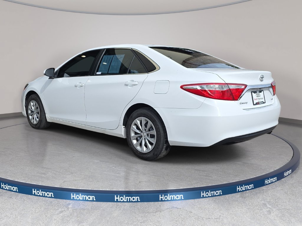 Used 2017 Toyota Camry LE FWD image 8