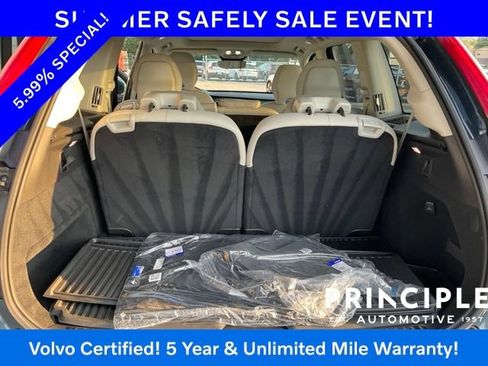 Certified 2025 Volvo XC90 T8 Ultra w/ Protection Package Premier AWD/4WD image 28