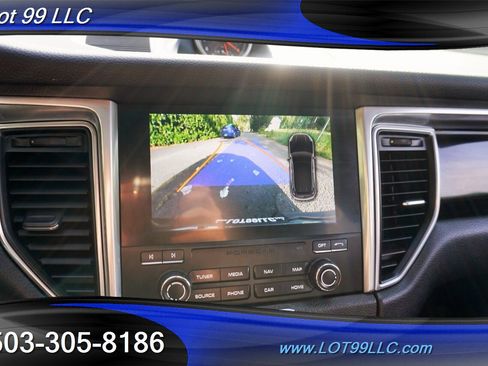 Used 2017 Porsche Macan AWD/4WD image 38