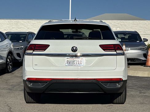 Used 2021 Volkswagen Atlas Cross Sport SE w/ Cross Sport MDO Package image 4