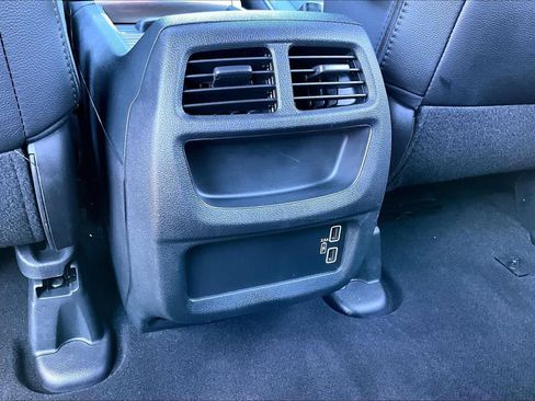 Used 2023 Honda Passport EX-L image 35
