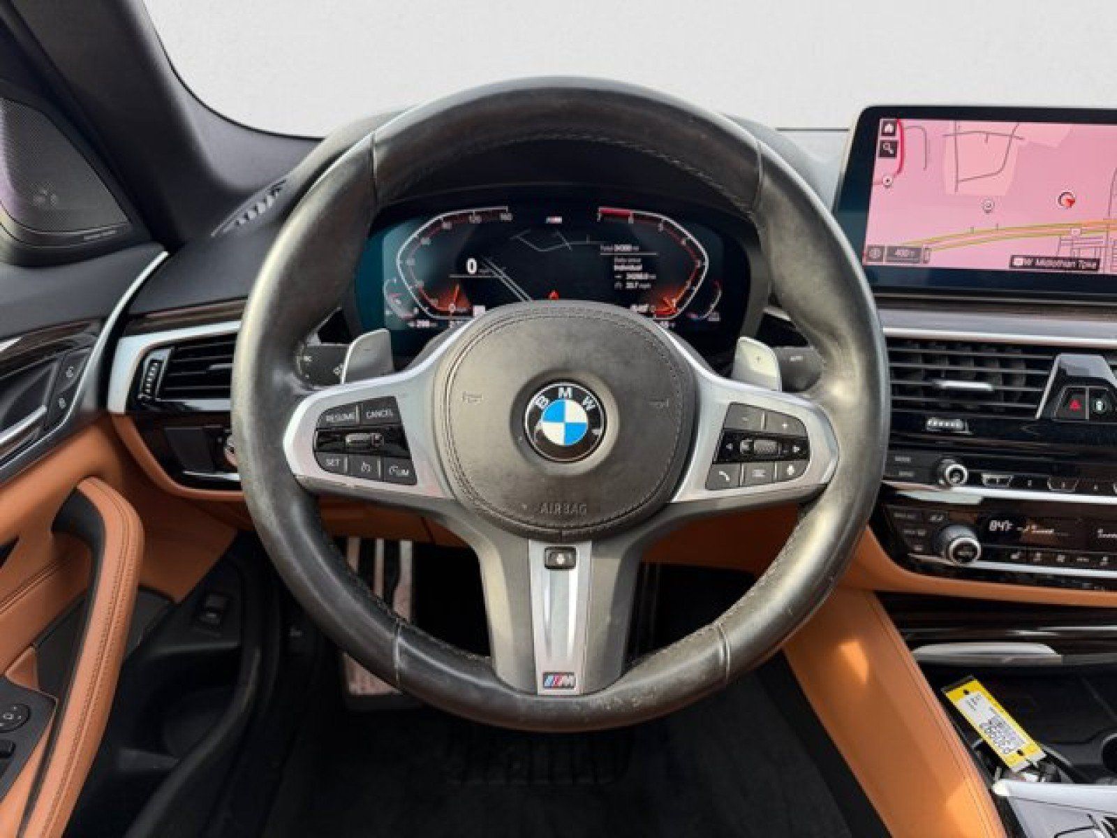 Used 2022 BMW 530i xDrive w/ M Sport Package AWD/4WD image 15