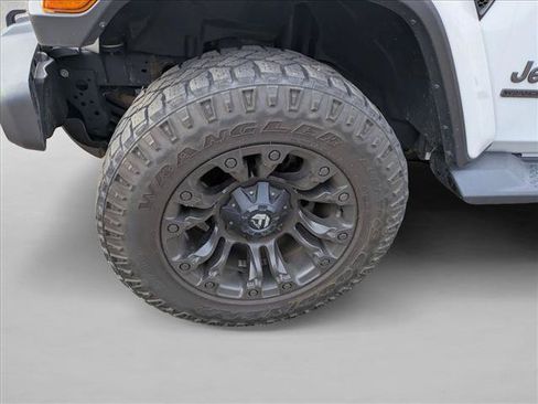 Used 2021 Jeep Wrangler Unlimited Sahara AWD/4WD image 10