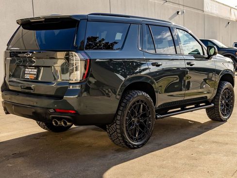 Used 2025 Chevrolet Tahoe Z71 w/ Comfort Package image 10