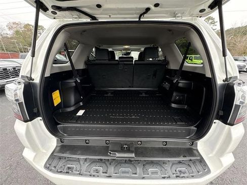 Used 2021 Toyota 4Runner SR5 Premium image 23