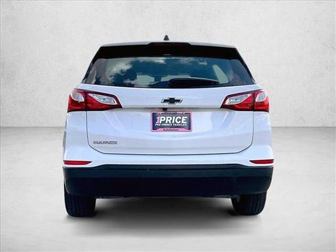 Used 2021 Chevrolet Equinox LS image 4