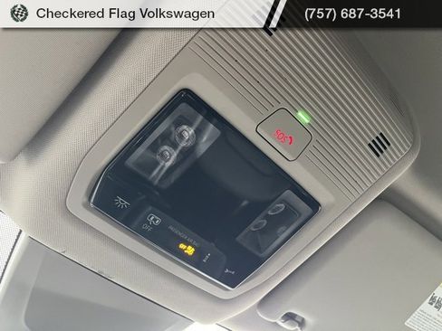 Used 2024 Volkswagen Atlas SE image 20