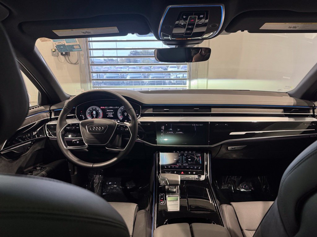 Used 2025 Audi A8 L 3.0T AWD/4WD image 37