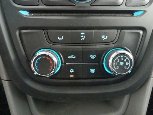 Used 2016 Buick Encore FWD image 27