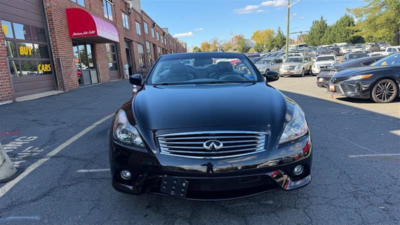 Used 2014 INFINITI Q60 Sport Convertible w/ Premium Package RWD image 28