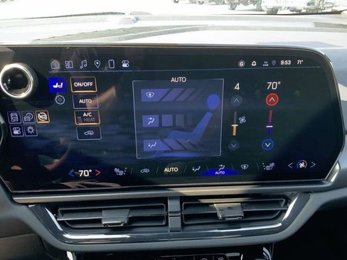 New 2025 Chevrolet Equinox EV RS image 41