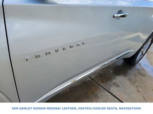 Used 2019 Chevrolet Traverse Premier image 11