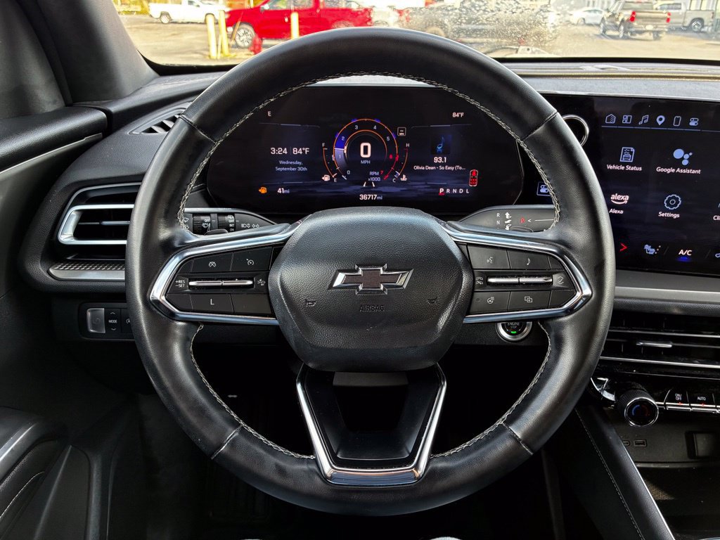 Used 2024 Chevrolet Traverse LS w/ Midnight/Sport Edition FWD image 10