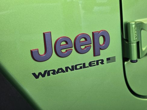 New 2025 Jeep Wrangler Unlimited Rubicon w/ Safety Group AWD/4WD image 8