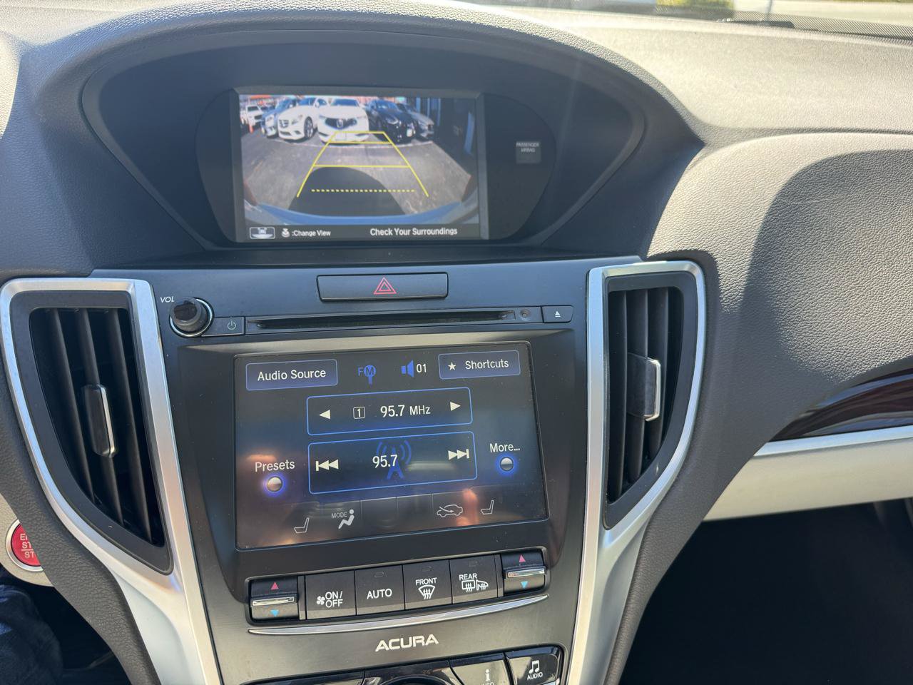 Used 2015 Acura TLX FWD image 17