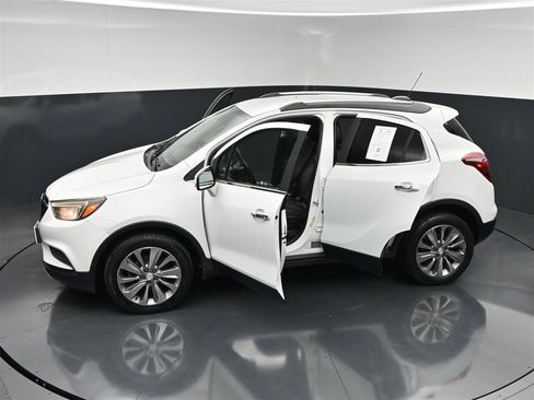 Used 2018 Buick Encore Preferred AWD/4WD image 29