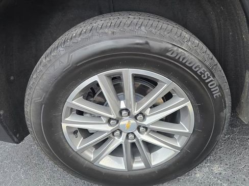 Certified 2023 Chevrolet Traverse LT image 15