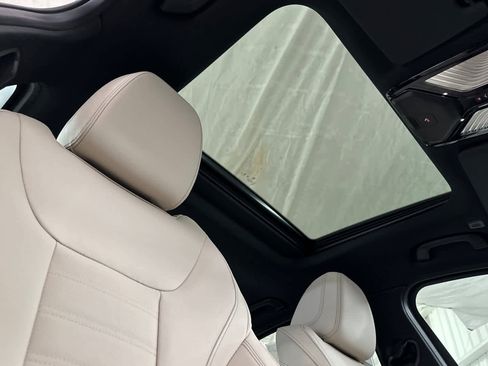 New 2026 BMW 330i xDrive Sedan w/ M Sport Package image 16