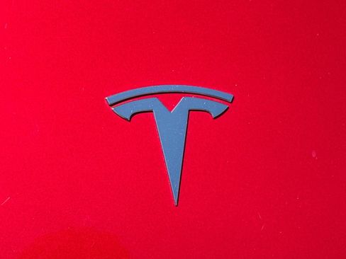 Used 2023 Tesla Model Y Long Range AWD/4WD image 44