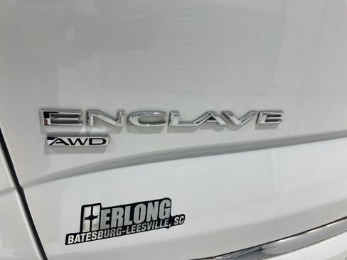 Used 2024 Buick Enclave Avenir w/ Avenir Technology Package image 28