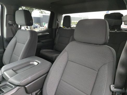 Used 2024 Chevrolet Silverado 1500 LT image 9