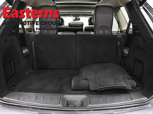 Used 2020 Nissan Pathfinder SL AWD/4WD image 9
