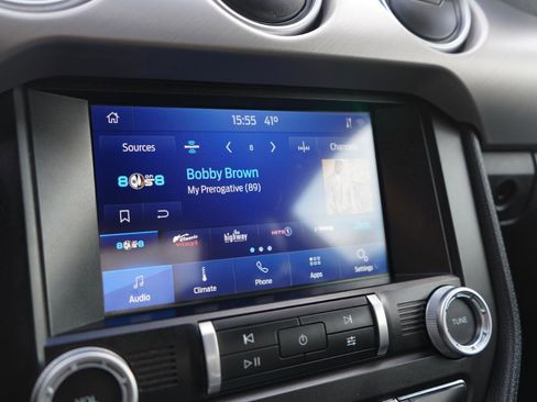 Used 2021 Ford Mustang Premium image 34