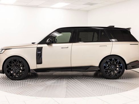 Used 2024 Land Rover Range Rover Long Wheelbase SE AWD/4WD image 4