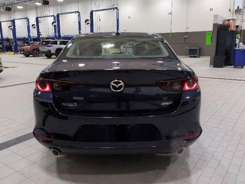 Used 2019 MAZDA MAZDA3 Sedan w/ Preferred Package image 24