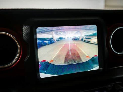 Used 2020 Jeep Gladiator Rubicon image 24