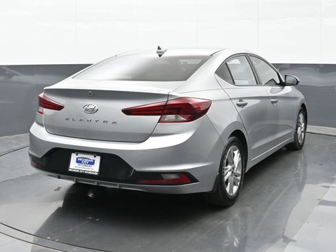 Used 2020 Hyundai Elantra SEL FWD image 4