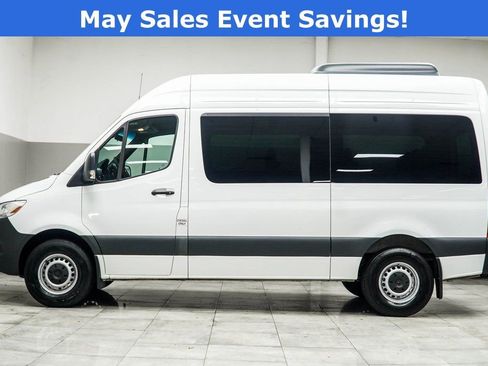 Used 2024 Mercedes-Benz Sprinter 2500 image 9