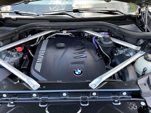 Certified 2025 BMW X5 xDrive40i w/ M Sport Package AWD/4WD image 34