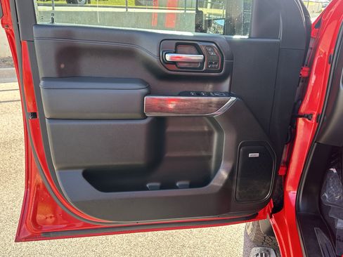 Used 2022 Chevrolet Silverado 3500 LTZ w/ LTZ Premium Package image 13