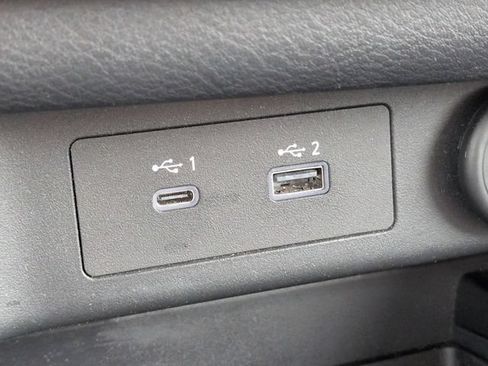 Used 2021 Nissan Rogue SV FWD image 21