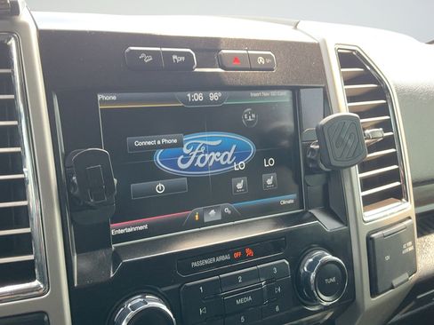 Used 2015 Ford F150 Lariat w/ Equipment Group 501A Mid AWD/4WD image 11