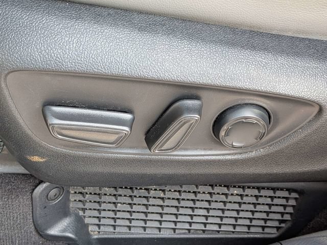Used 2024 Toyota Sienna XLE FWD image 23