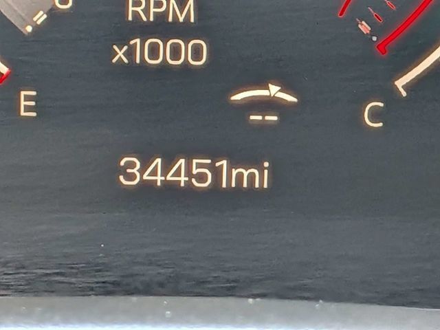 Used 2025 GMC Yukon XL Denali AWD/4WD image 35