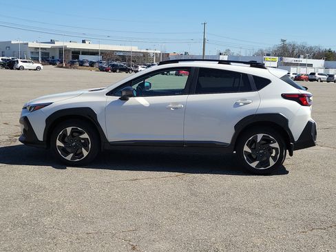 Used 2024 Subaru Crosstrek 2.5i Limited image 8