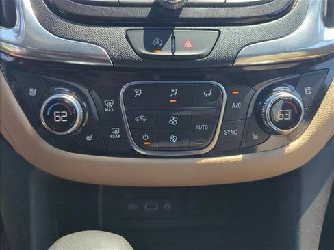 Used 2022 Chevrolet Equinox Premier FWD image 20