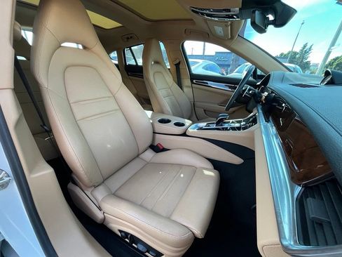 Used 2023 Porsche Panamera Platinum Edition RWD image 9