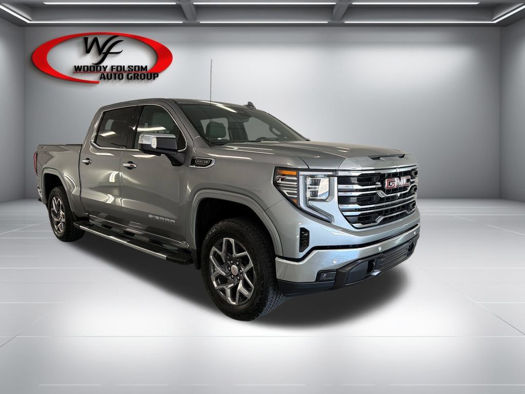 Used 2024 GMC Sierra 1500 SLT w/ SLT Premium Plus Package AWD/4WD image 3