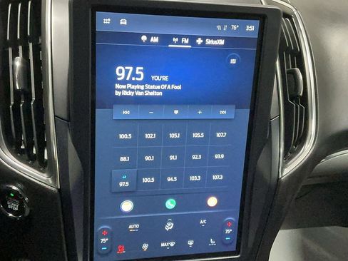 Certified 2023 Ford Edge Titanium AWD/4WD image 23