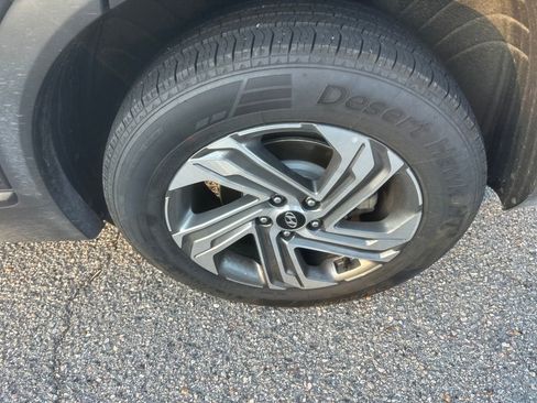 Used 2023 Hyundai Santa Fe SEL image 15