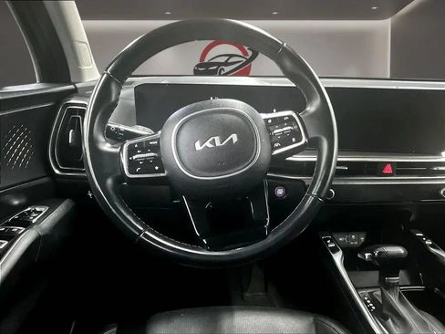Used 2024 Kia Sorento S AWD/4WD image 10