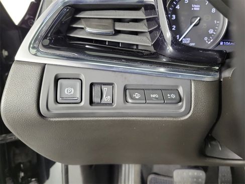 Used 2021 Cadillac XT6 Premium Luxury image 32