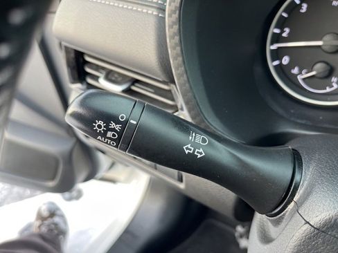 Used 2022 Nissan Sentra SV image 15